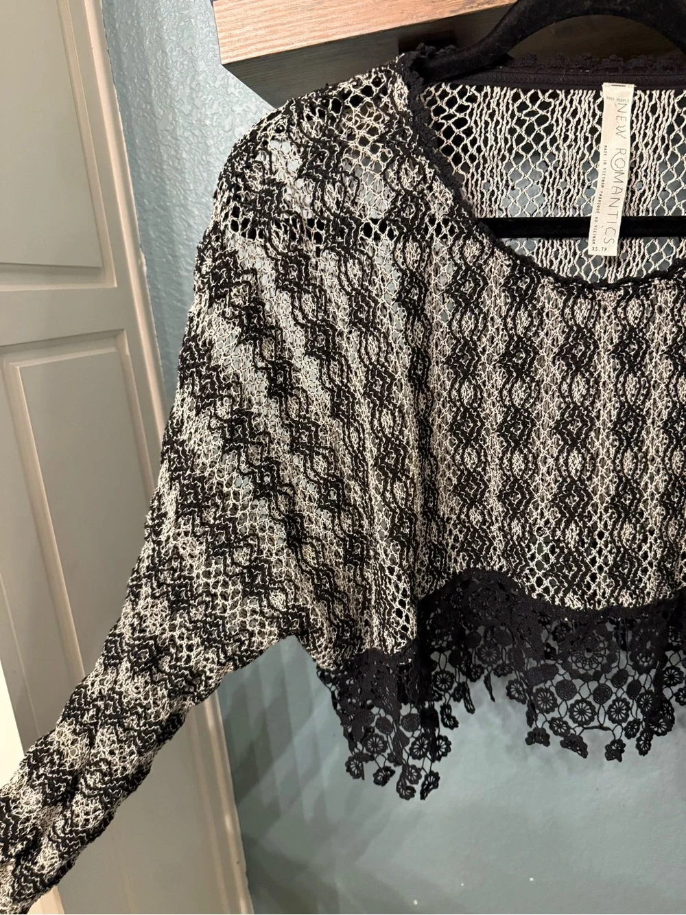 Free People New Romantics Crochet Lace Crop Sweater Black Ivory XS Boho Festival